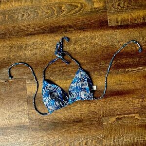 Blue white floral triangle bikini top Old Navy - Size L